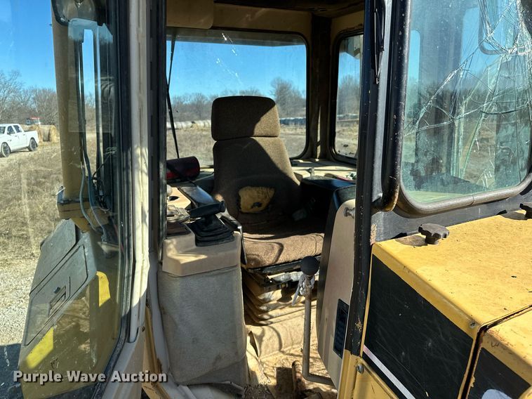 image for item LK9640 1999 Caterpillar D5M XL  dozer