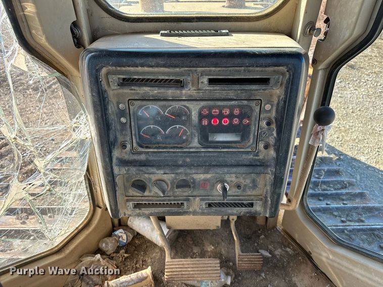 image for item LK9640 1999 Caterpillar D5M XL  dozer