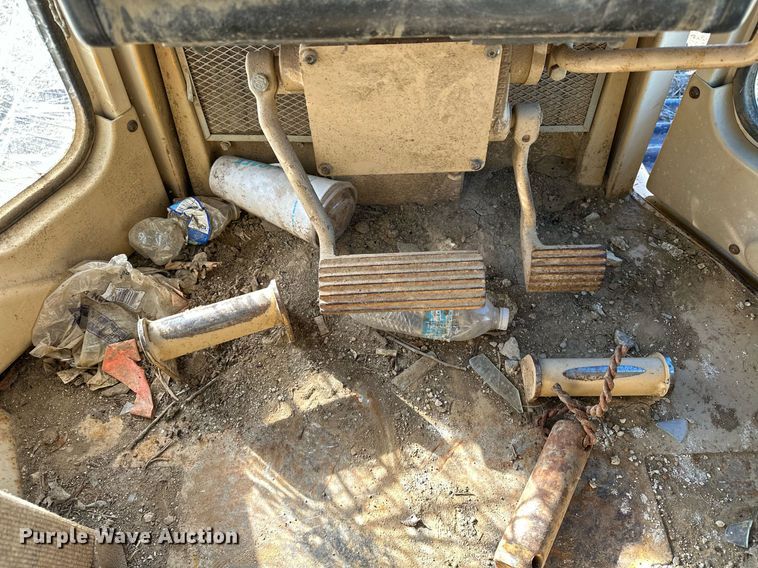 image for item LK9640 1999 Caterpillar D5M XL  dozer