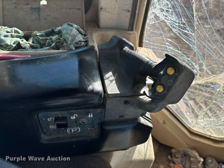 image for item LK9640 1999 Caterpillar D5M XL  dozer