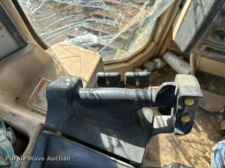 image for item LK9640 1999 Caterpillar D5M XL  dozer