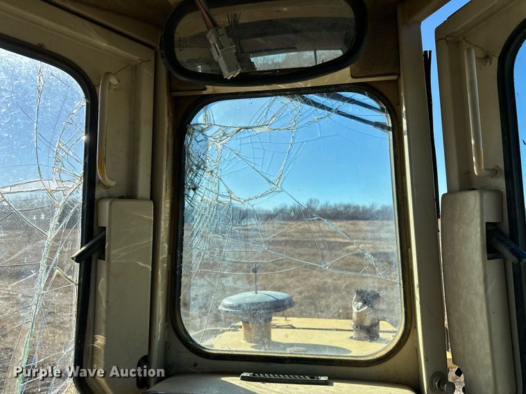 image for item LK9640 1999 Caterpillar D5M XL  dozer