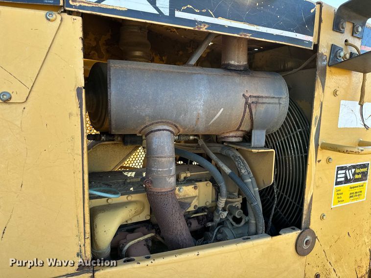 image for item LK9640 1999 Caterpillar D5M XL  dozer
