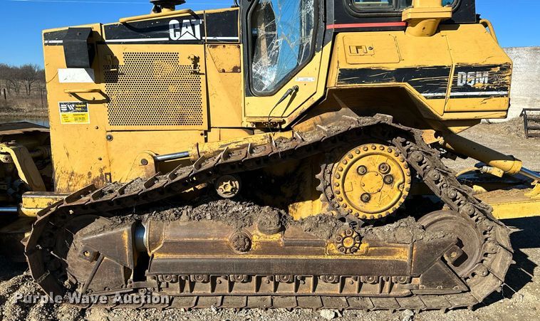 image for item LK9640 1999 Caterpillar D5M XL  dozer