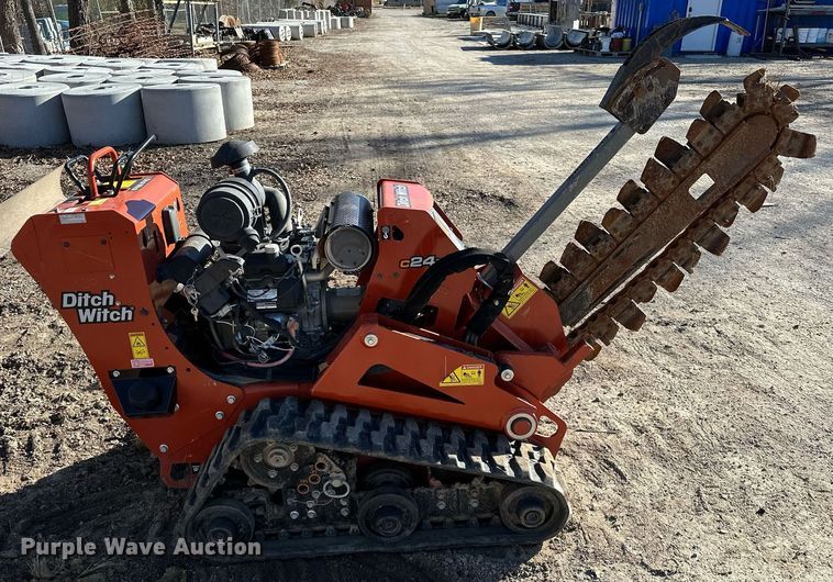 image for item LK9644 2019 Ditch Witch C24X  trencher