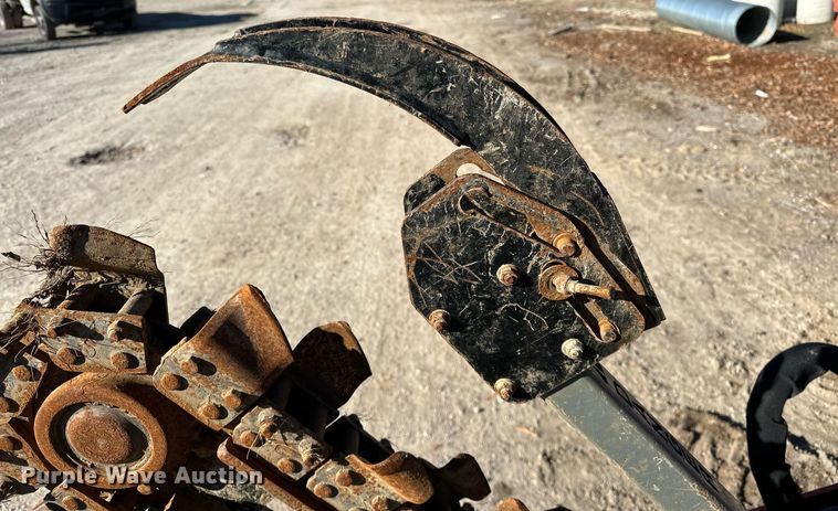 image for item LK9644 2019 Ditch Witch C24X  trencher