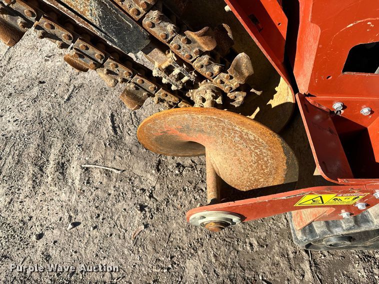 image for item LK9644 2019 Ditch Witch C24X  trencher