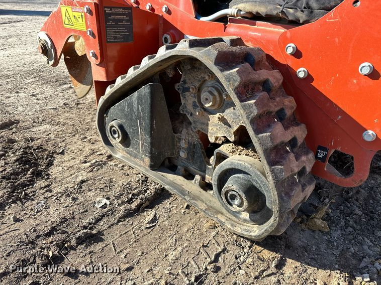 image for item LK9644 2019 Ditch Witch C24X  trencher