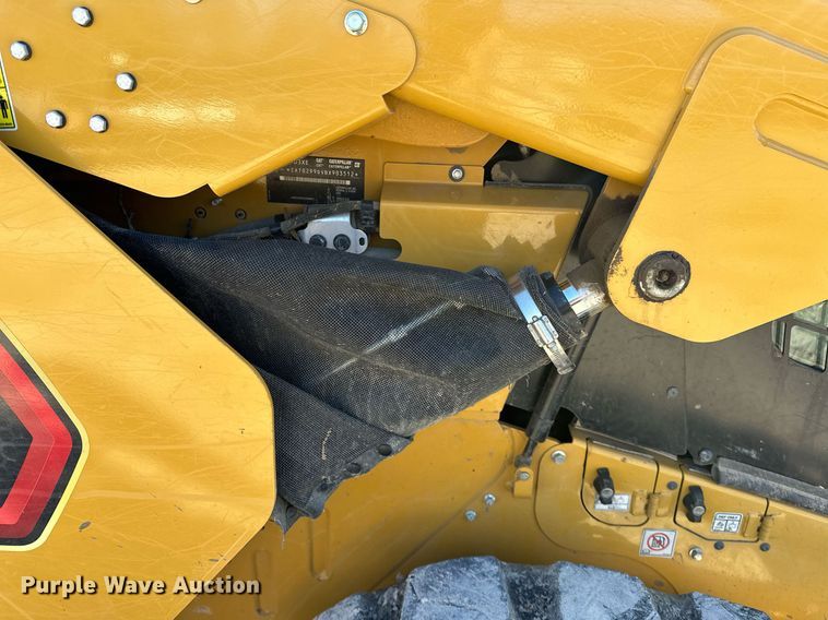 image for item LK9645 2022 Caterpillar 299D3XE  tracked skid steer loader