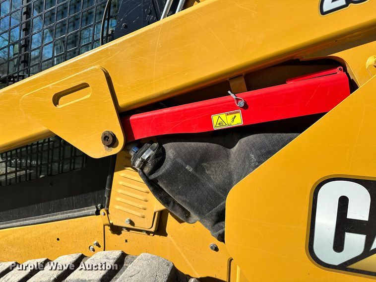 image for item LK9645 2022 Caterpillar 299D3XE  tracked skid steer loader