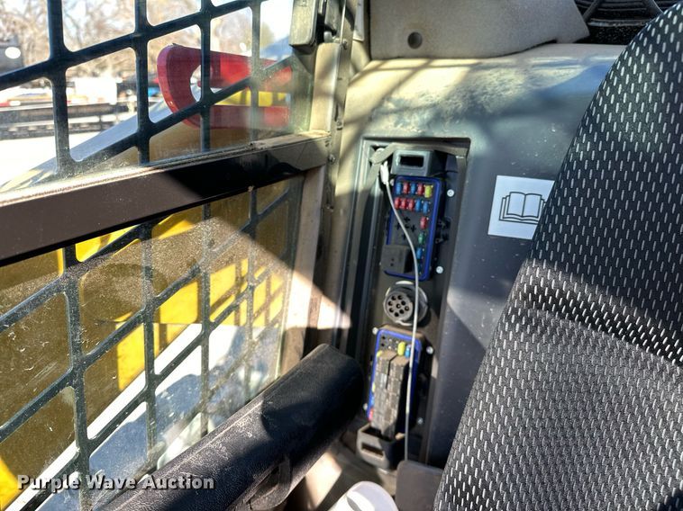 image for item LK9645 2022 Caterpillar 299D3XE  tracked skid steer loader