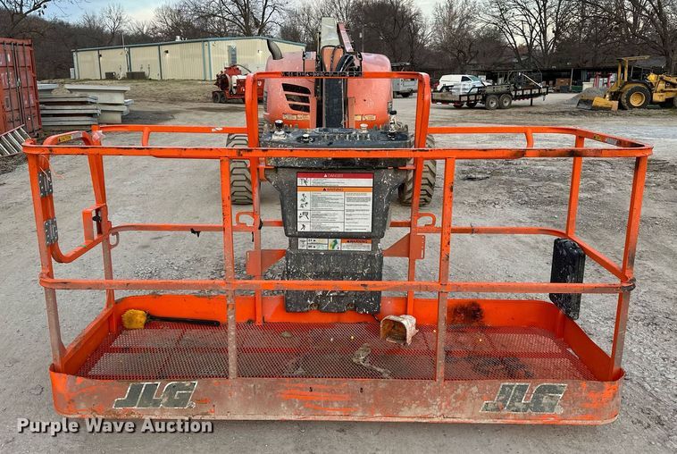 image for item LK9681 2014 JLG 600AJ  boom lift