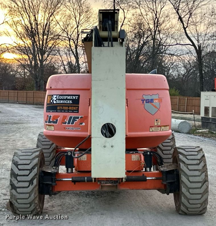 image for item LK9681 2014 JLG 600AJ  boom lift