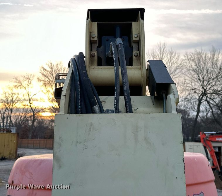 image for item LK9681 2014 JLG 600AJ  boom lift