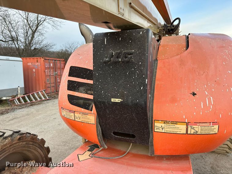 image for item LK9681 2014 JLG 600AJ  boom lift