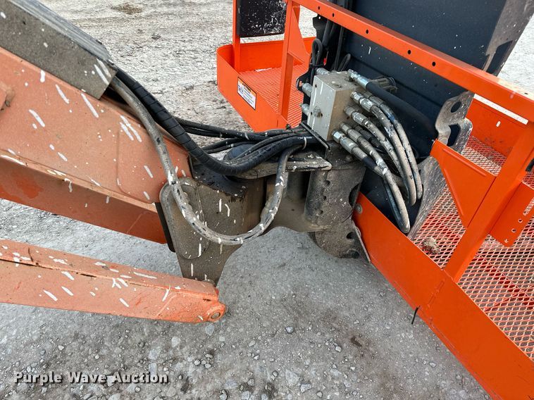 image for item LK9681 2014 JLG 600AJ  boom lift