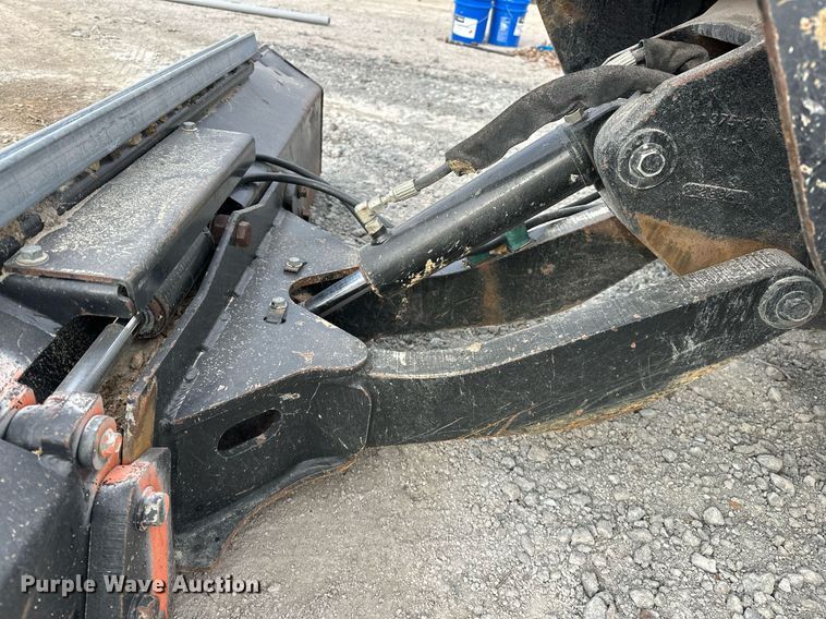 image for item LK9682 2015 Ditch Witch RT55  rock saw
