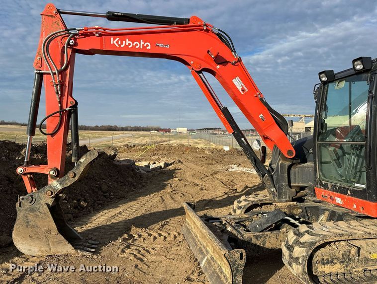 image for item LK9689 2022 Kubota KX080-4S2  mini excavator