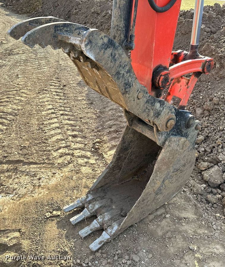 image for item LK9689 2022 Kubota KX080-4S2  mini excavator