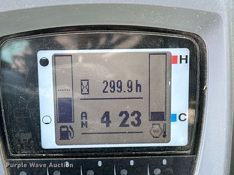 image for item LK9689 2022 Kubota KX080-4S2  mini excavator