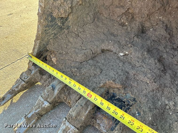 image for item LK9690 2021 Kubota KX080-4S2  mini excavator