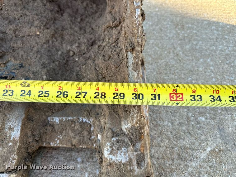 image for item LK9690 2021 Kubota KX080-4S2  mini excavator