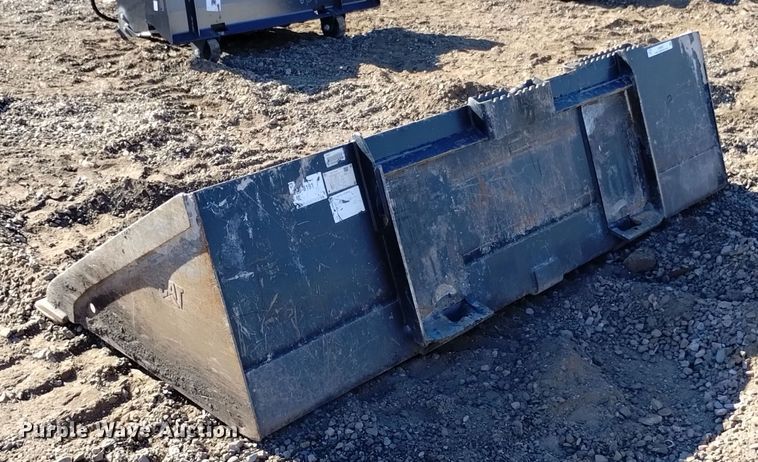 image for item LN9901 Caterpillar 292-9270  skid steer bucket