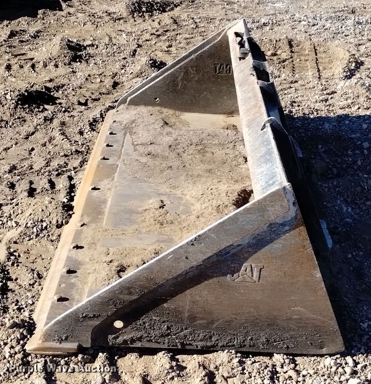 image for item LN9901 Caterpillar 292-9270  skid steer bucket