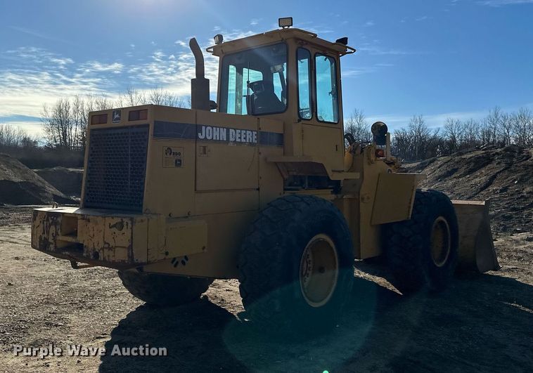 image for item LO9310 1994 John Deere 624G  wheel loader