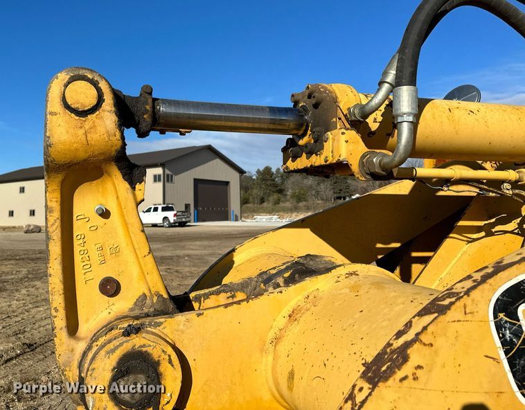 image for item LO9310 1994 John Deere 624G  wheel loader