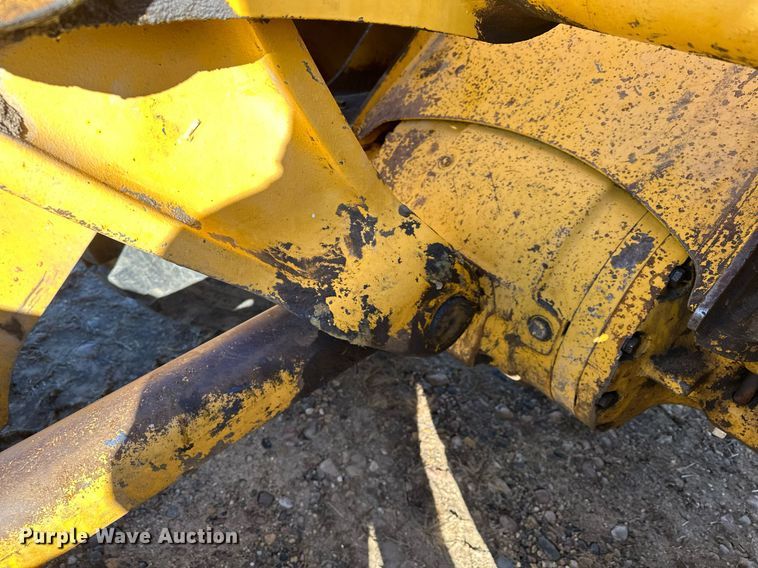 image for item LO9310 1994 John Deere 624G  wheel loader