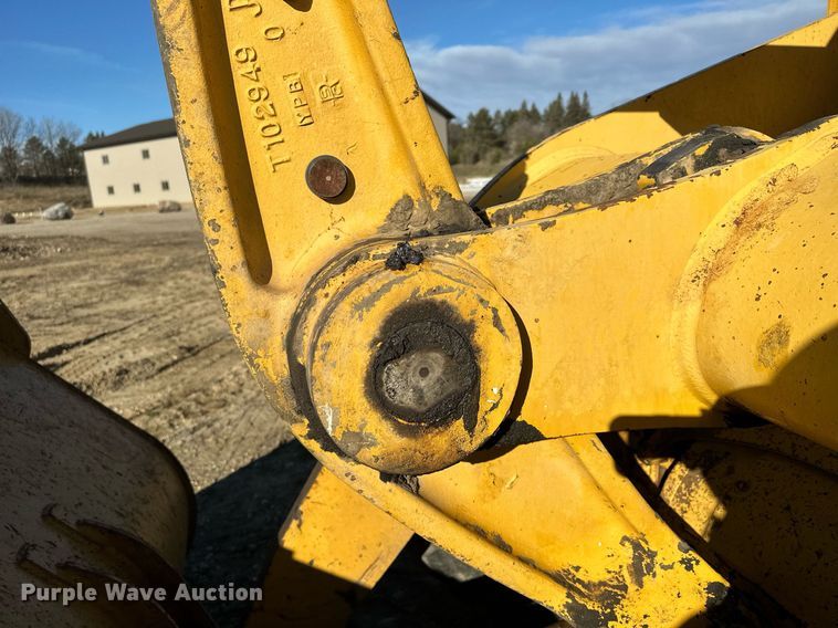 image for item LO9310 1994 John Deere 624G  wheel loader