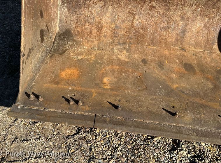 image for item LO9310 1994 John Deere 624G  wheel loader