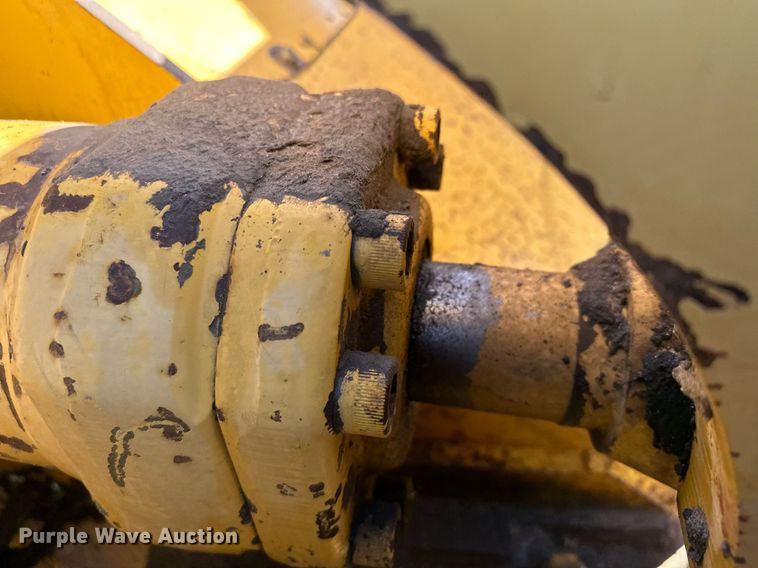 image for item LO9310 1994 John Deere 624G  wheel loader