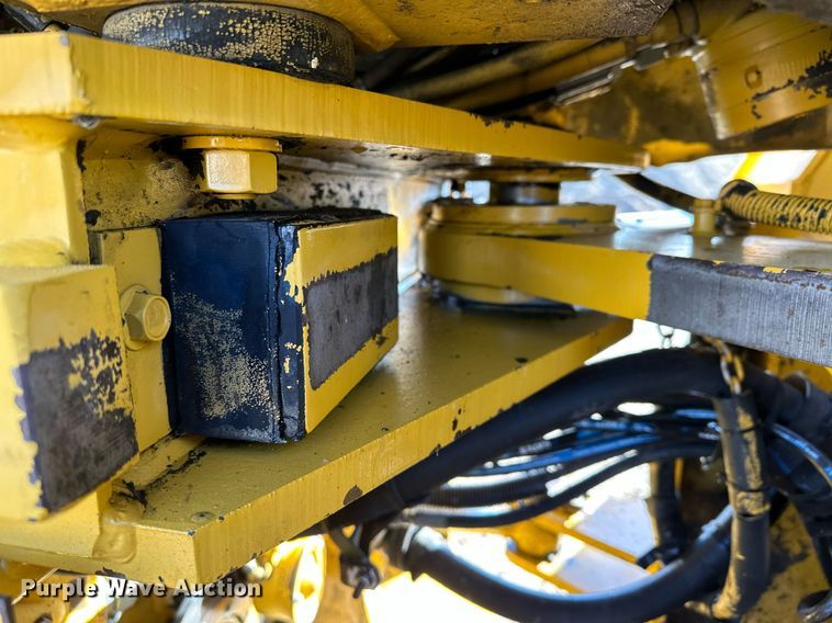 image for item LO9310 1994 John Deere 624G  wheel loader