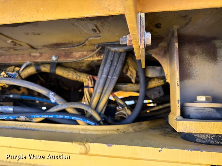 image for item LO9310 1994 John Deere 624G  wheel loader