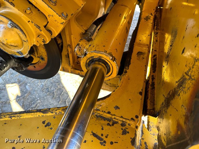 image for item LO9310 1994 John Deere 624G  wheel loader