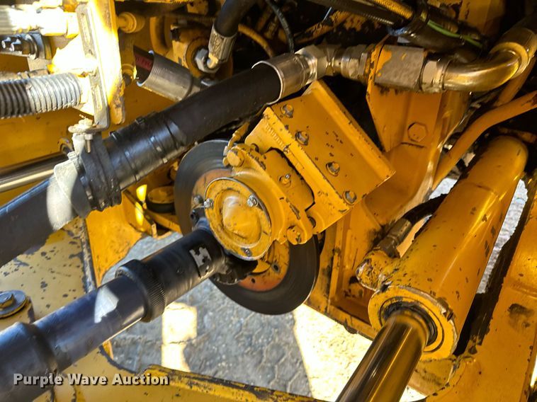 image for item LO9310 1994 John Deere 624G  wheel loader