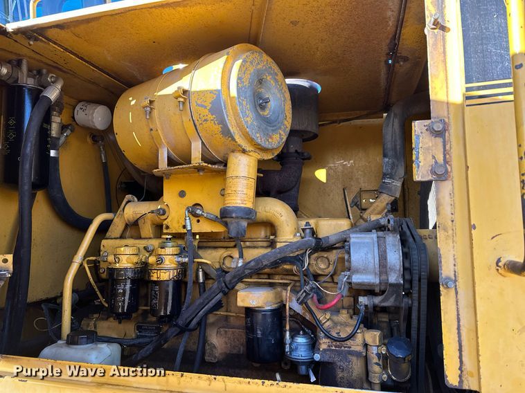 image for item LO9310 1994 John Deere 624G  wheel loader