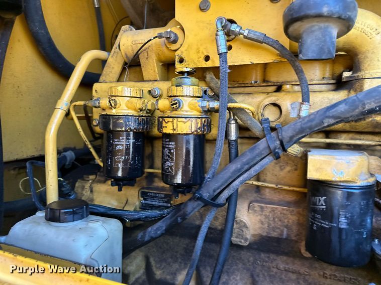 image for item LO9310 1994 John Deere 624G  wheel loader