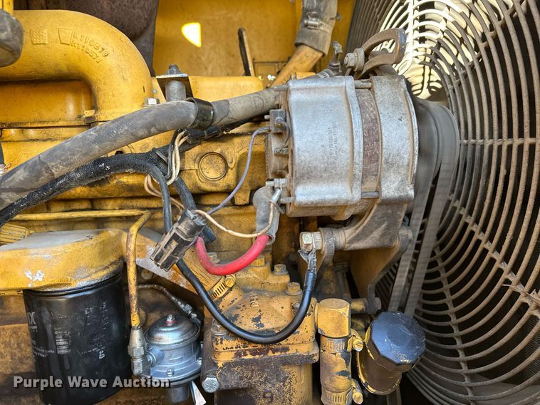 image for item LO9310 1994 John Deere 624G  wheel loader