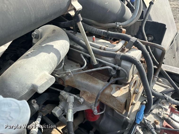 image for item LO9334 1996 Ford CF8000  truck cab and chassis