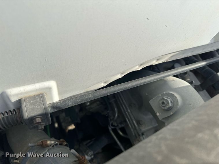 image for item LO9334 1996 Ford CF8000  truck cab and chassis