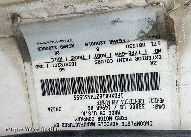 image for item LO9334 1996 Ford CF8000  truck cab and chassis