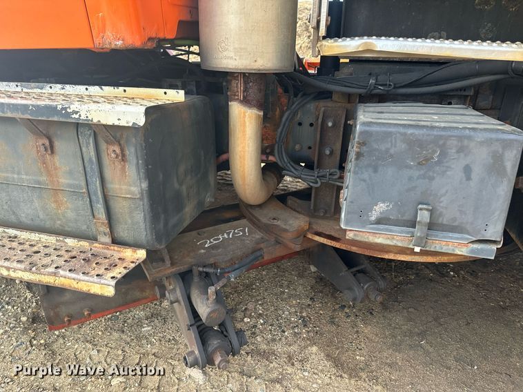 image for item LO9336 2004 Sterling L9500  dump truck