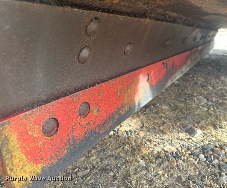 image for item LO9336 2004 Sterling L9500  dump truck