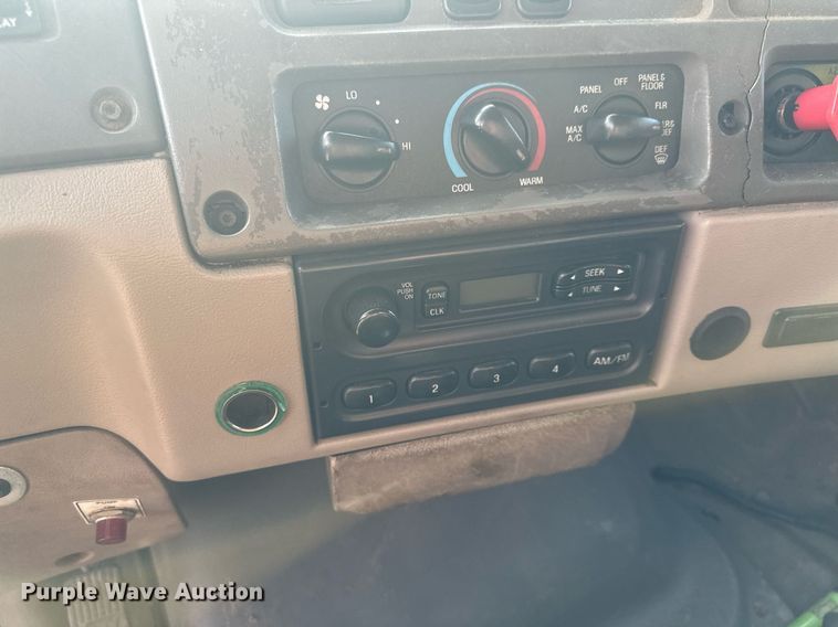 image for item LO9336 2004 Sterling L9500  dump truck