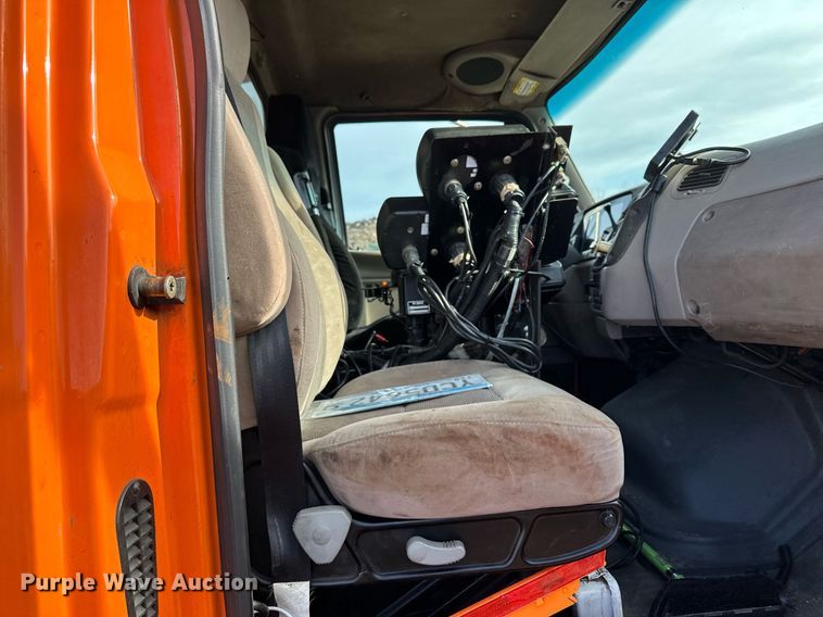 image for item LO9336 2004 Sterling L9500  dump truck