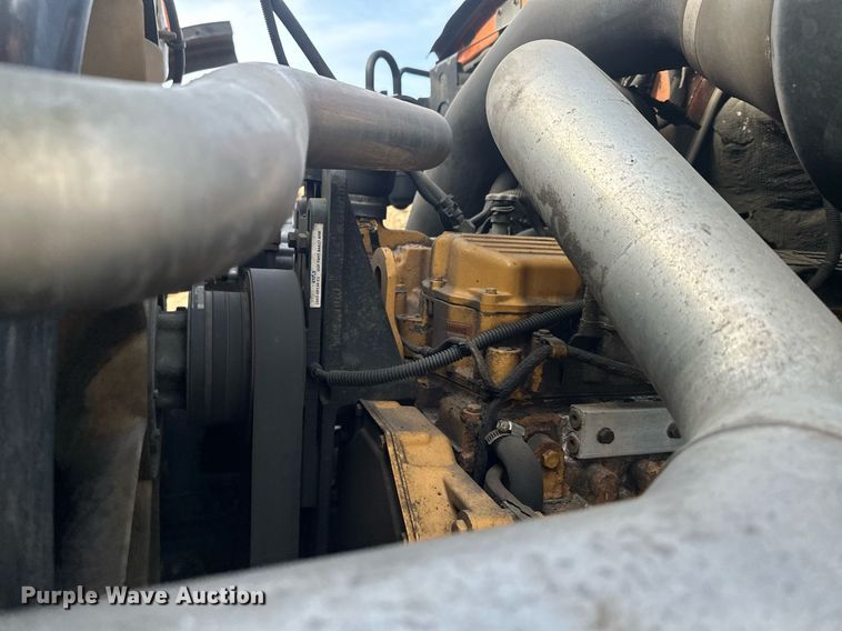 image for item LO9336 2004 Sterling L9500  dump truck