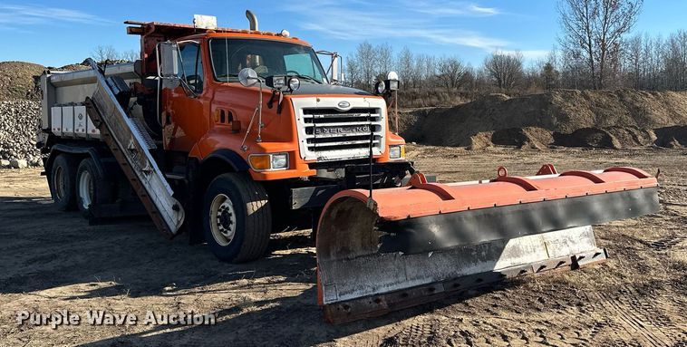 image for item LO9338 2006 Sterling LT  dump truck